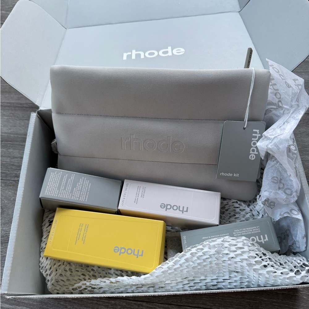 Rhode cosmetic bag ONLY